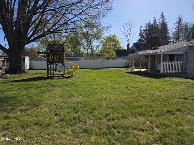 2109 Westside Avenue, Rotterdam, NY 12306