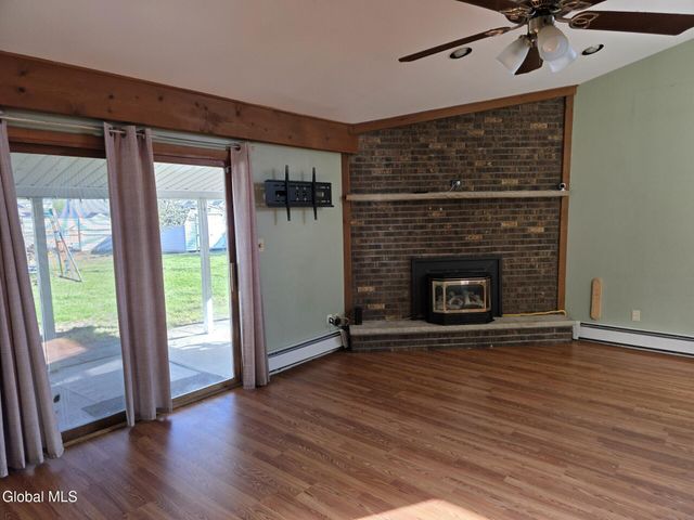 2109 Westside Avenue, Rotterdam, NY 12306