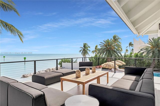 91 Iroquois Dr, Islamorada, FL 33036