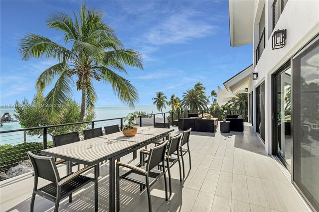 91 Iroquois Dr, Islamorada, FL 33036