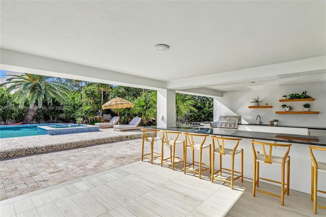 91 Iroquois Dr, Islamorada, FL 33036