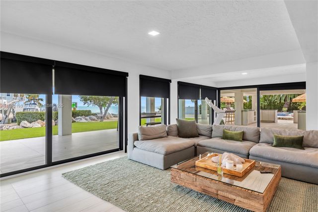 91 Iroquois Dr, Islamorada, FL 33036