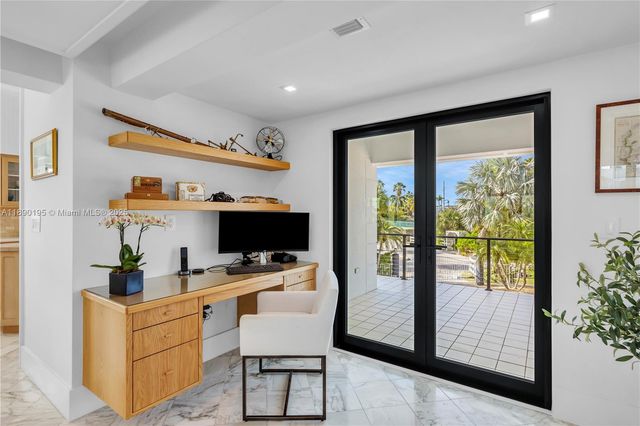 91 Iroquois Dr, Islamorada, FL 33036