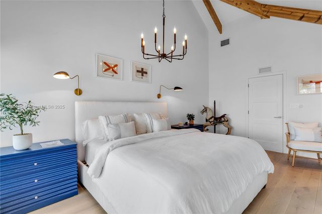 91 Iroquois Dr, Islamorada, FL 33036