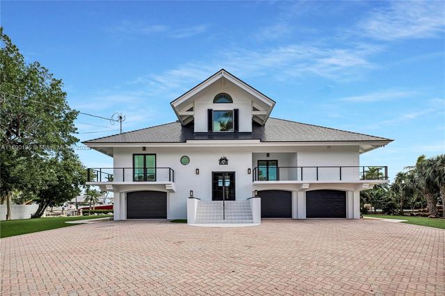 91 Iroquois Dr, Islamorada, FL 33036