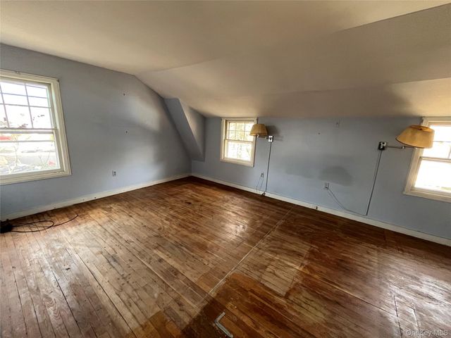 8 Ketewomoke Drive, Halesite, NY 11743