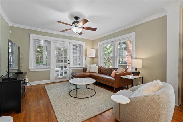 5129 Wyandotte Street 1, Kansas City, MO 64112