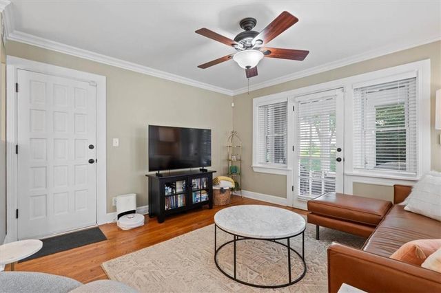 5129 Wyandotte Street 1, Kansas City, MO 64112