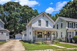 211 S 4th Street, Niles, MI 49120