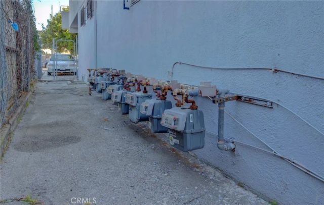 2615 Chariton Street, Los Angeles, CA 90034