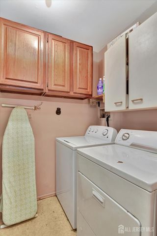 11 Sheffield Court, Old Bridge, NJ 08857