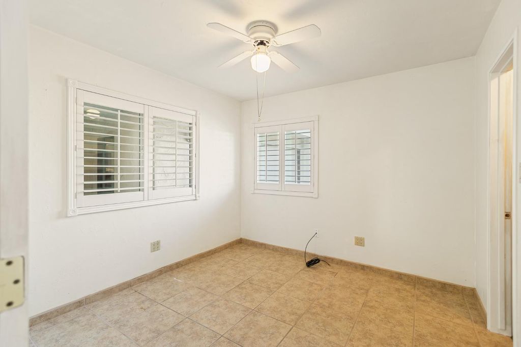 Image 21 of property listing at 637 N Village Green Street, Porterville, CA 93257