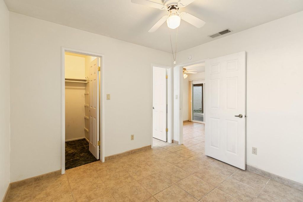 Image 22 of property listing at 637 N Village Green Street, Porterville, CA 93257