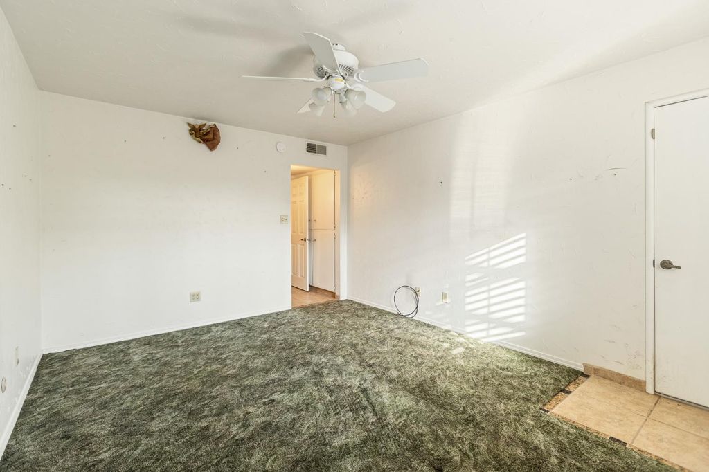 Image 29 of property listing at 637 N Village Green Street, Porterville, CA 93257