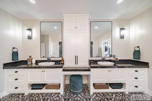 7753 S Packbridge Lane, Idaho Falls, ID 83406