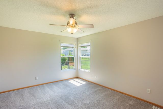 3208 SW Olde Ivy Circle, Ankeny, IA 50023