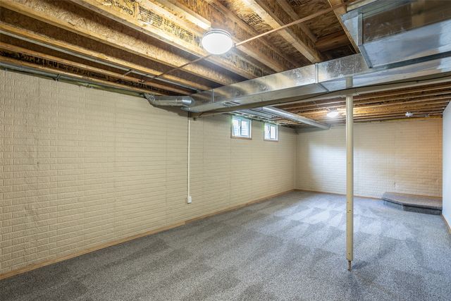 3208 SW Olde Ivy Circle, Ankeny, IA 50023