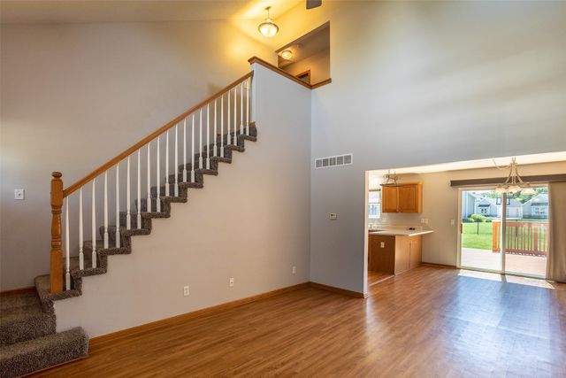 3208 SW Olde Ivy Circle, Ankeny, IA 50023