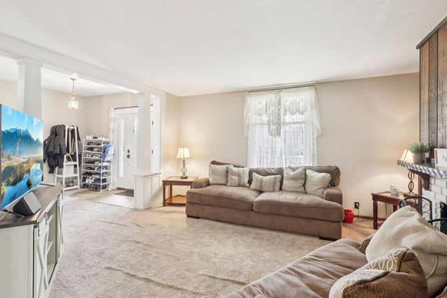 407 LAUREL BOULEVARD, New Castle, PA 16101