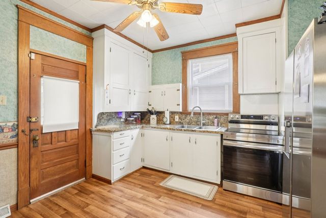 407 LAUREL BOULEVARD, New Castle, PA 16101