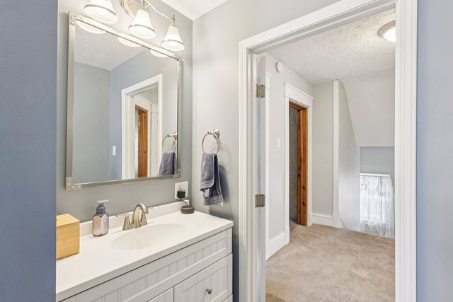 407 LAUREL BOULEVARD, New Castle, PA 16101