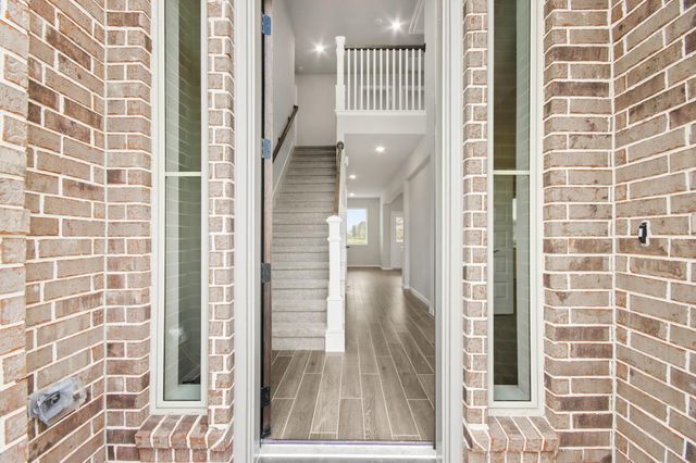 128 Peninsula Point Drive, Montgomery, TX 77356