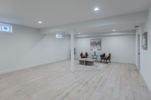 32 Country Ln, Palmer, MA 01069