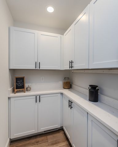 32 Country Ln, Palmer, MA 01069