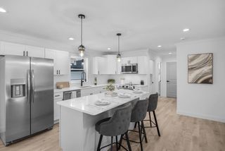 32 Country Ln, Palmer, MA 01069