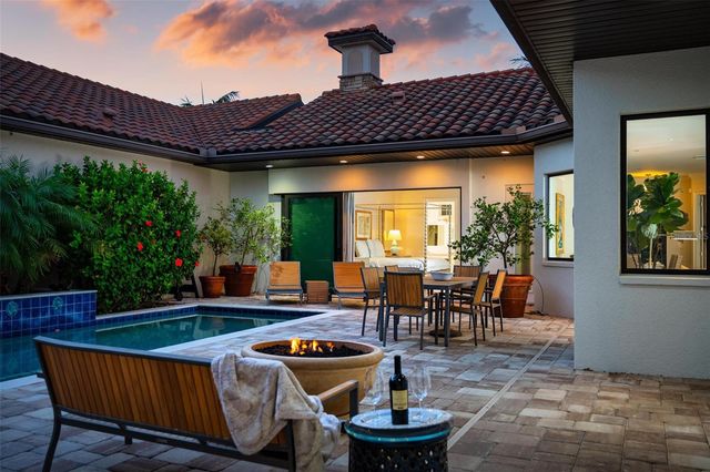 134 E TAMPA AVENUE, Venice, FL 34285