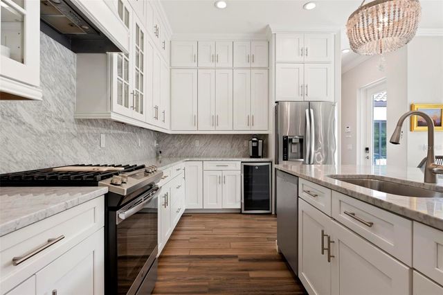 134 E TAMPA AVENUE, Venice, FL 34285