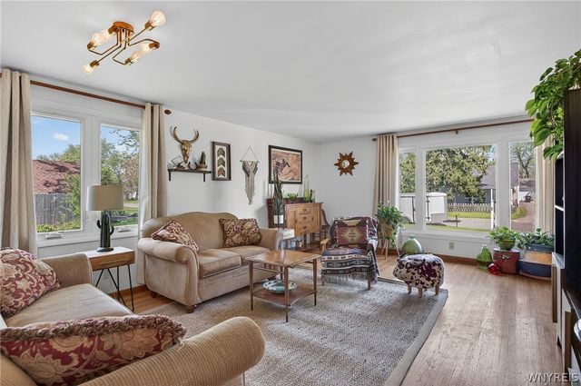 1335 East Park Road, Grand Island, NY 14072
