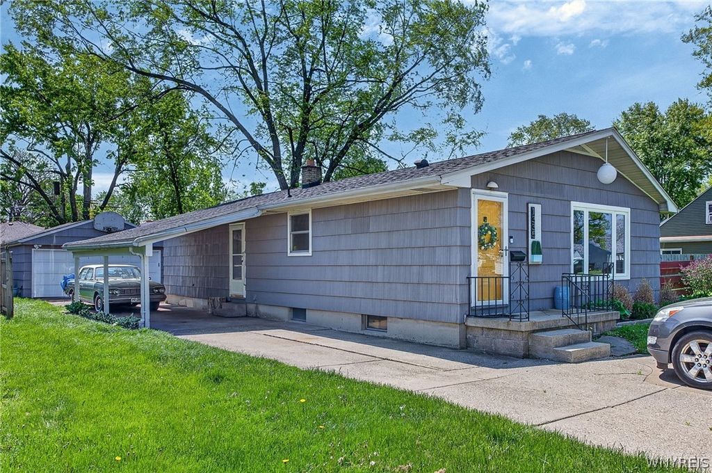 1335 East Park Road, Grand Island, NY 14072