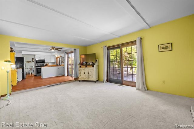 4931 Calvert Drive, Troy, MI 48085