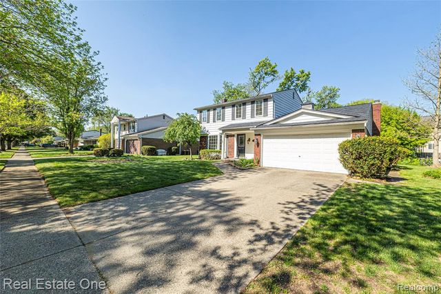 4931 Calvert Drive, Troy, MI 48085