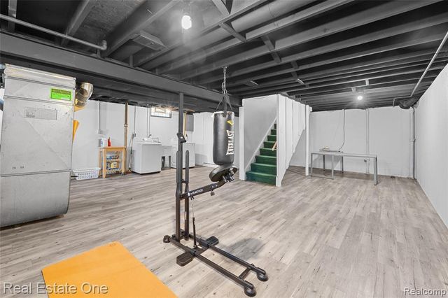 4931 Calvert Drive, Troy, MI 48085