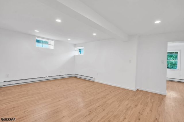 113 S Morris, Dover Town, NJ 07801