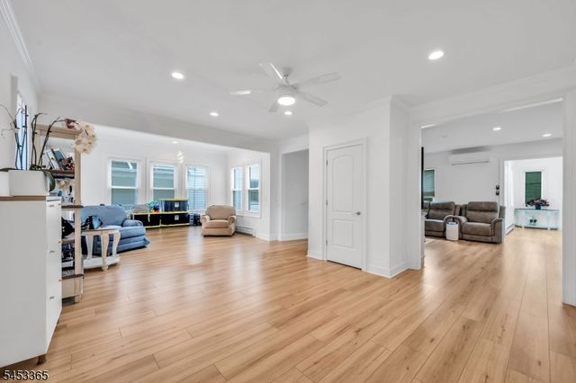 113 S Morris, Dover Town, NJ 07801