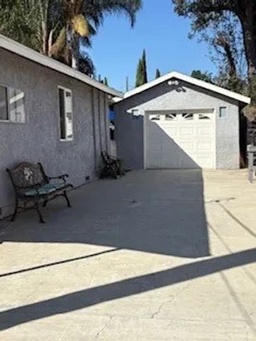12833 Lambert, Whittier, CA 90602