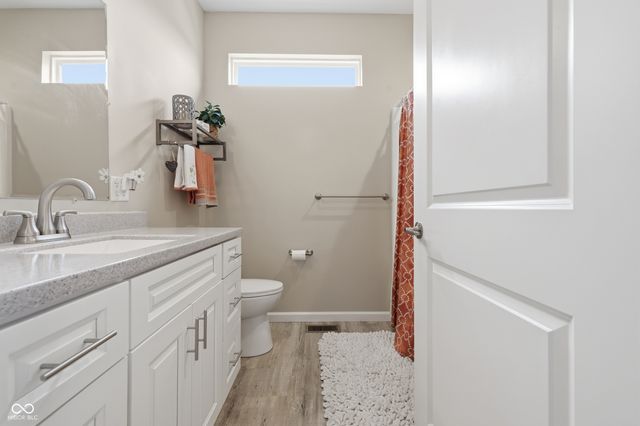 128 Woods Edge Boulevard E, Greencastle, IN 46135
