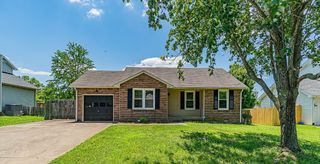 834 Iris Ln, Clarksville, TN 37042