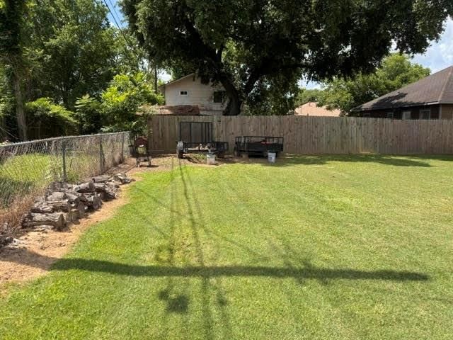 1020 10th Street, Hempstead, TX 77445