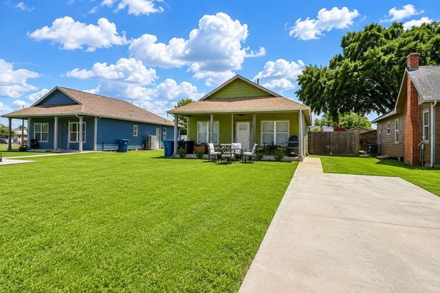 1020 10th Street, Hempstead, TX 77445
