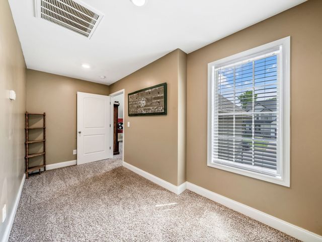 543 Woodtrace Dr, Clarksville, TN 37042