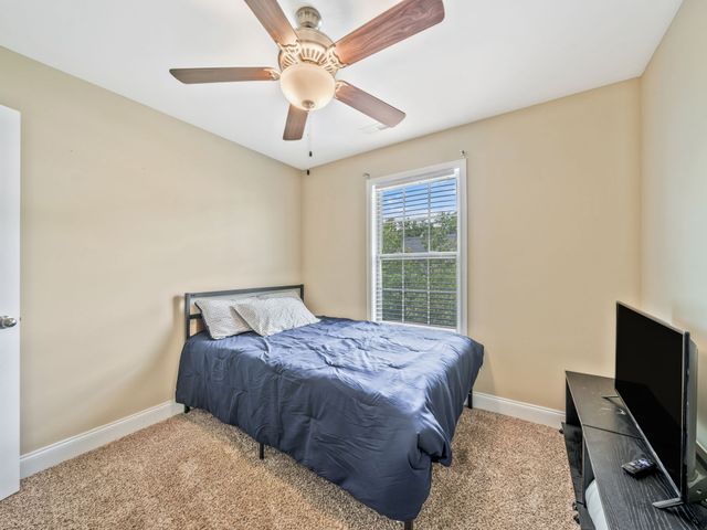 543 Woodtrace Dr, Clarksville, TN 37042