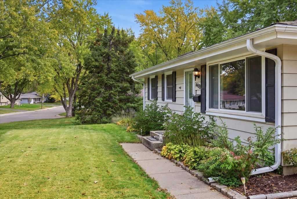 4409 Poplar Bridge Road, Bloomington, MN 55437 — photo 2