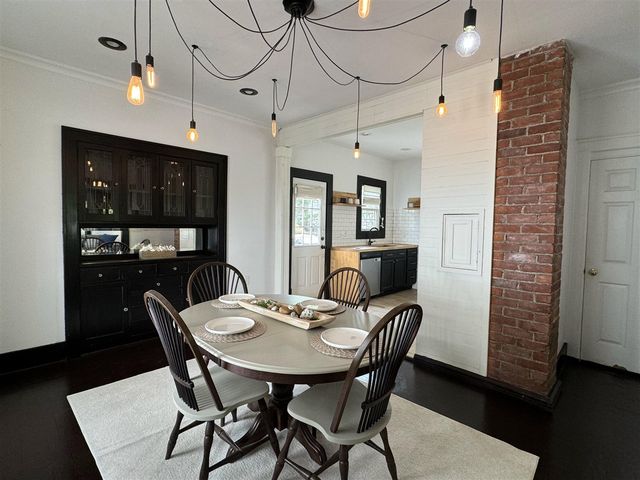 421 E 6th Street, Monroe, MI 48161
