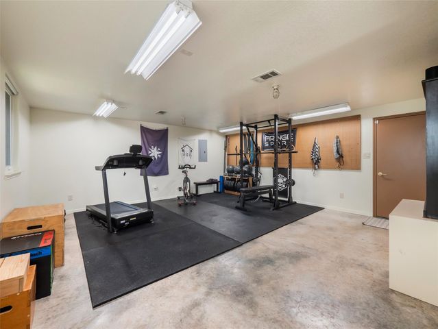 302 S Ridge CIR, Georgetown, TX 78628
