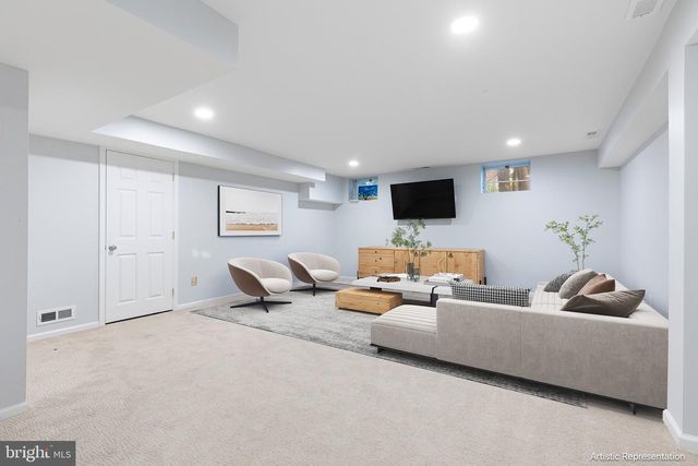 103 HAYWOOD RD, Wilmington, DE 19807