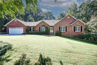 175 Thornwood SE Drive, Calhoun, GA 30701